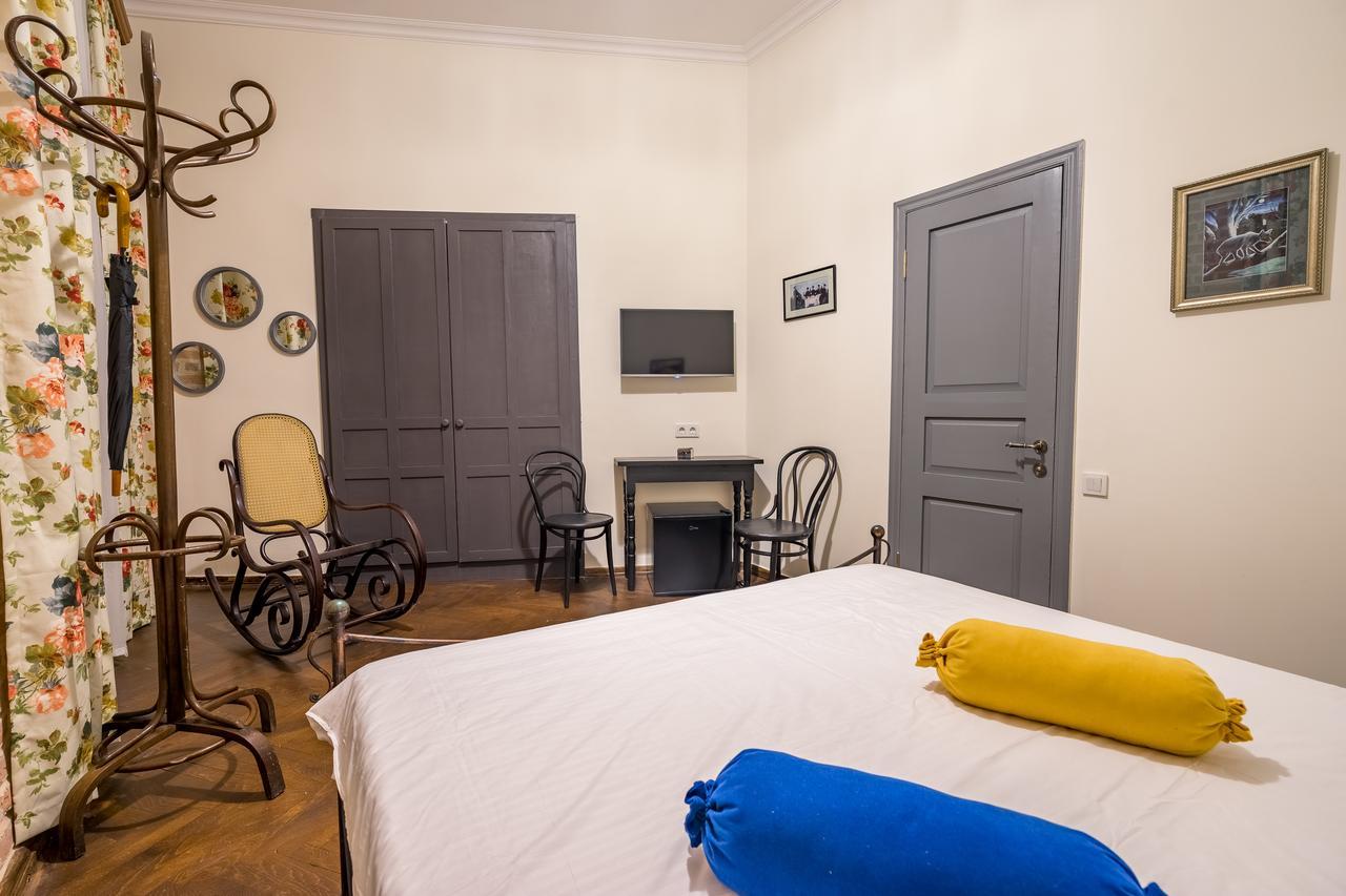 Doors Meidan Design Hotel ティビリシ エクステリア 写真