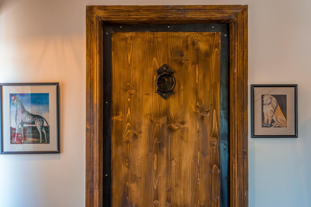 Doors Meidan Design Hotel ティビリシ エクステリア 写真